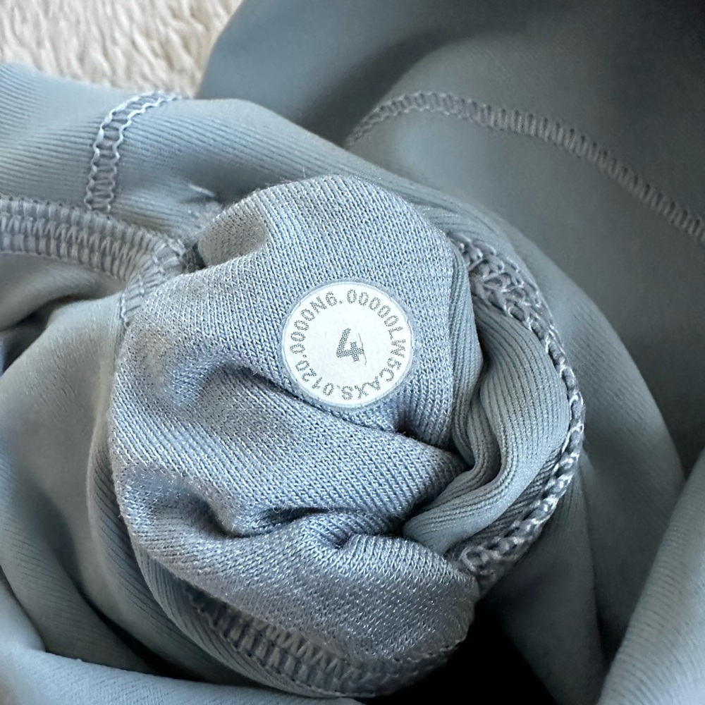 Lululemon Wunder Under Full On Luxtreme Chambray size 4 23 inch - Picture 8 of 8